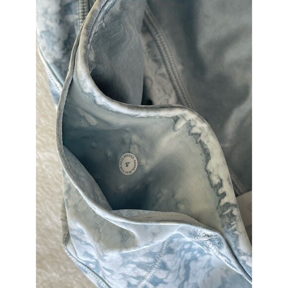 lululemon High-Rise Legging with Pockets Sz 4 Light Blue/White athleisure - Picture 5 of 12
